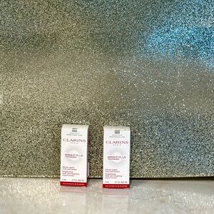5 for $25 item 🌺 Mini Clarins Bright Plus Serum x2